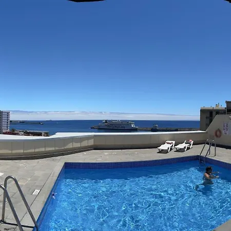 Sovhispan Sc Tenerife Piscina Apartmán